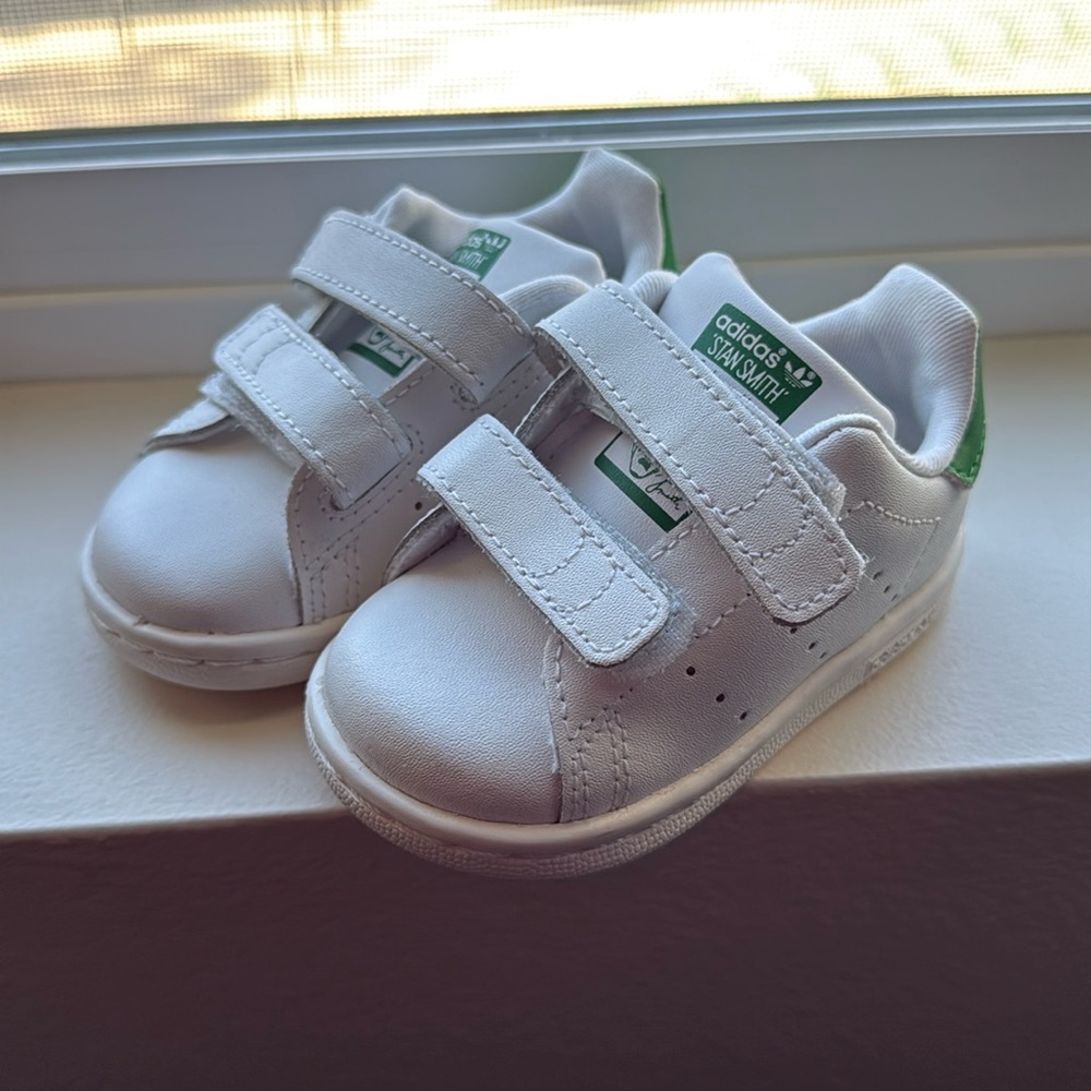 Adidas Stan Smith White Sneakers (baby) size 4K
